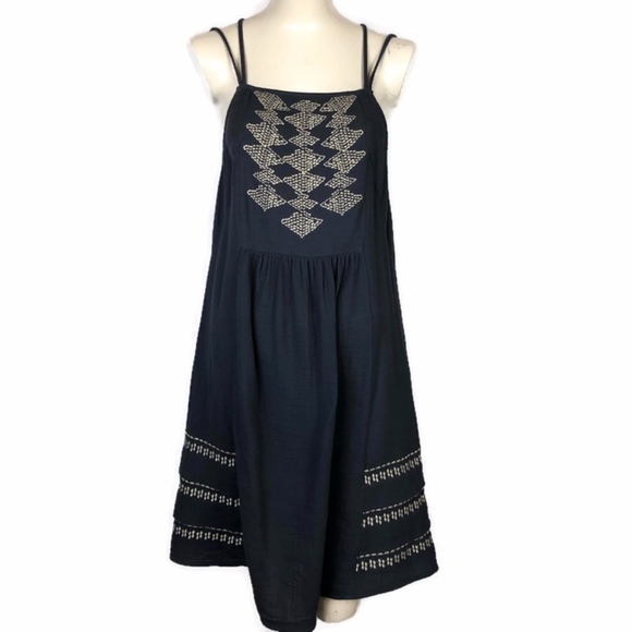 THML Embroidered Dress - Picture 2 of 8